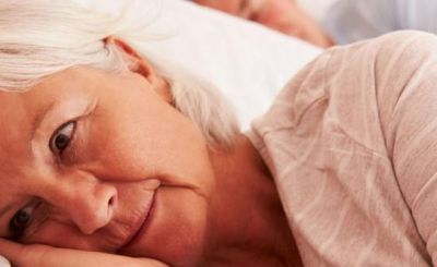 Prečo trpia starší ľudia nespavosťou a aké sú jej príznaky?